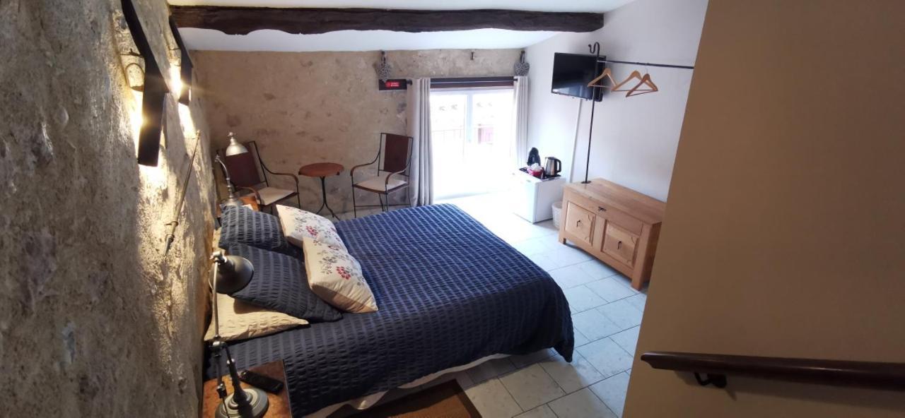 Saint-Saturnin-de-Lucian Le Mimosa Bed & Breakfast エクステリア 写真